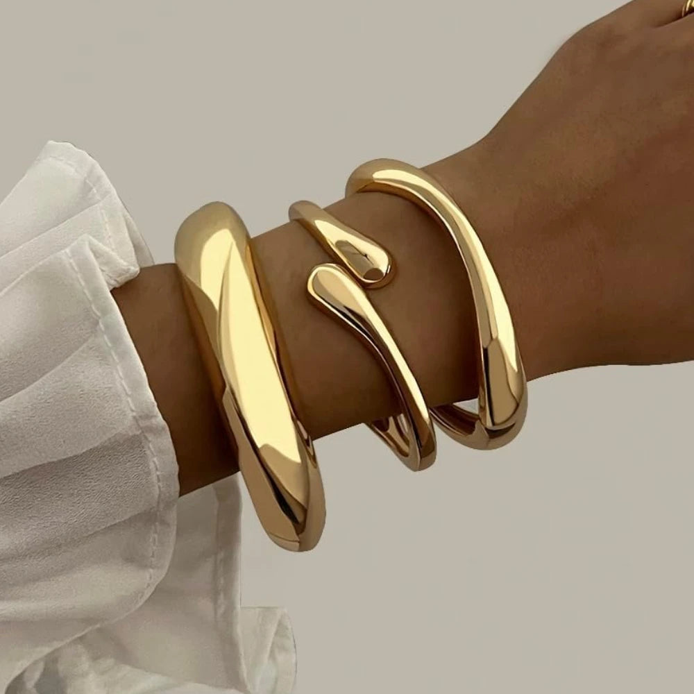 Golden Waterdrop Bangle Se