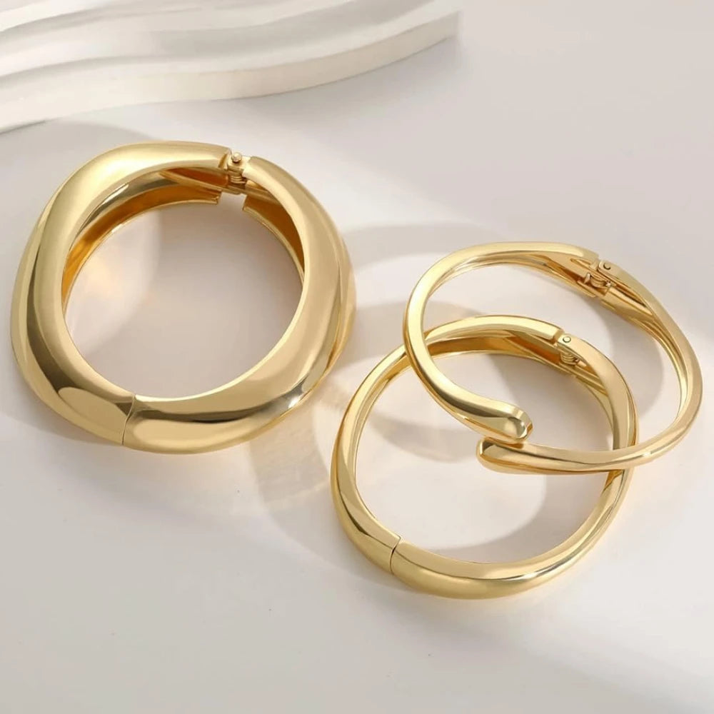 Golden Waterdrop Bangle Se