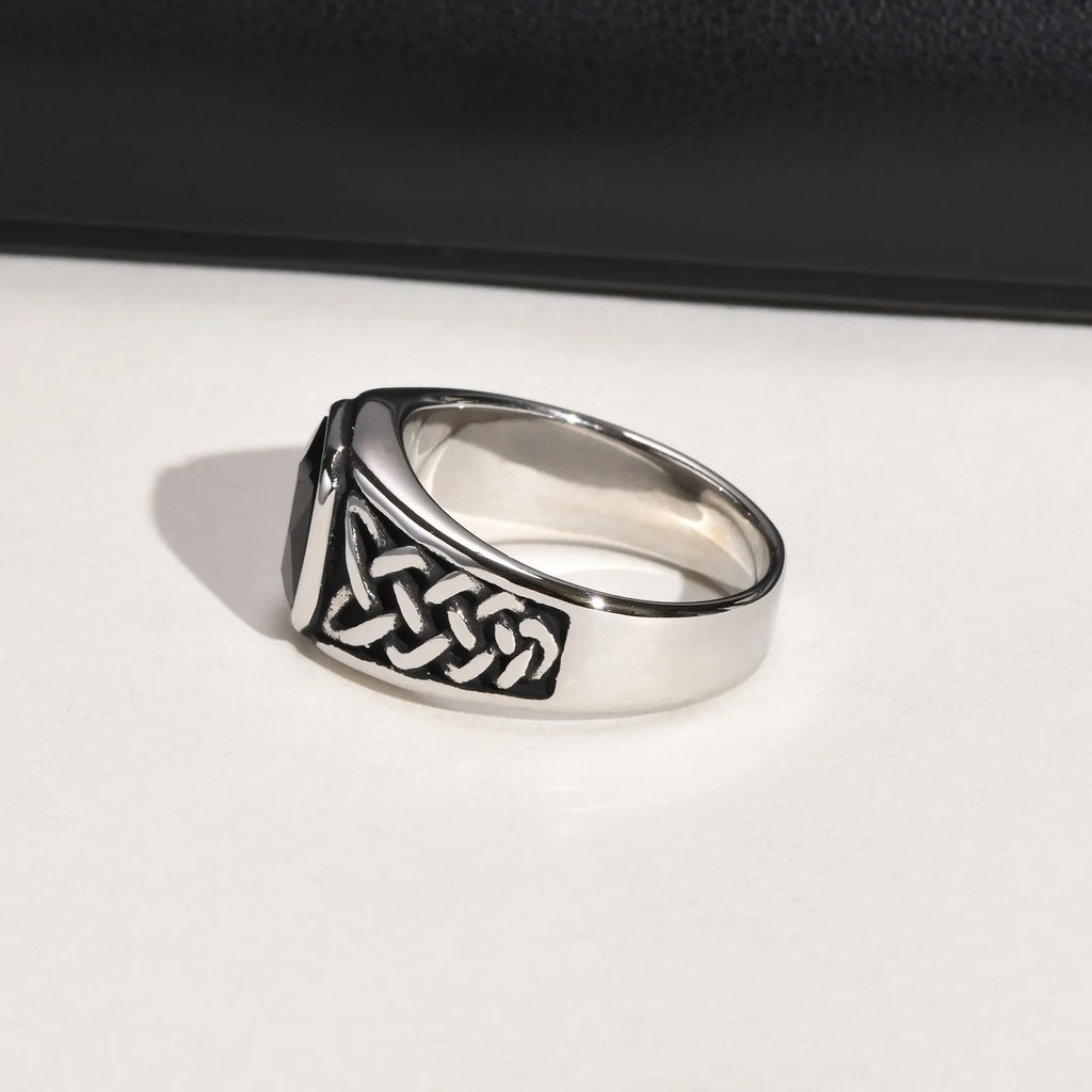 Vintage Black Stone Signet Ring